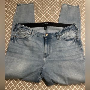 NWOT Calvin Klein High Rise Skinny Jeans
